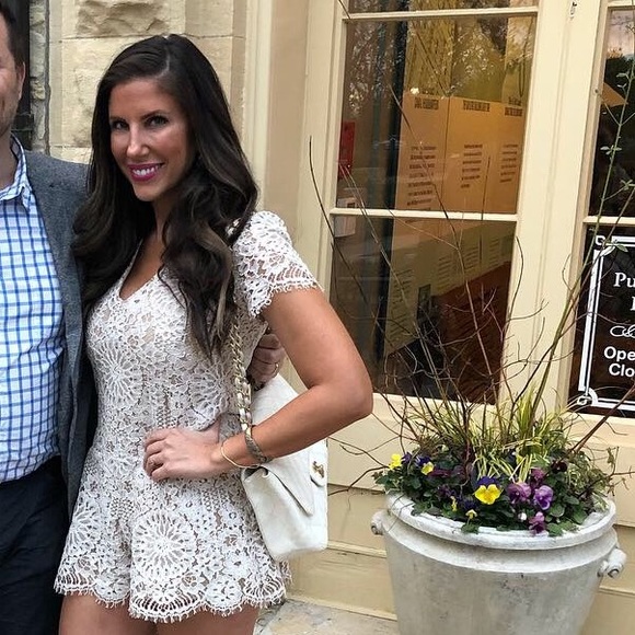 Alexis lace romper size small - Picture 2 of 2